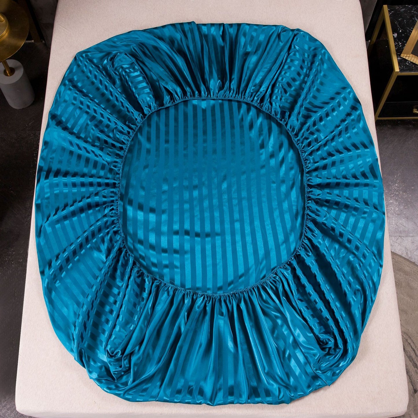 Wholesale Silk Satin Bed Sheet Suit Wrinkle Free Deep Pocket Hotel Home Woven Technique Polyester Padding