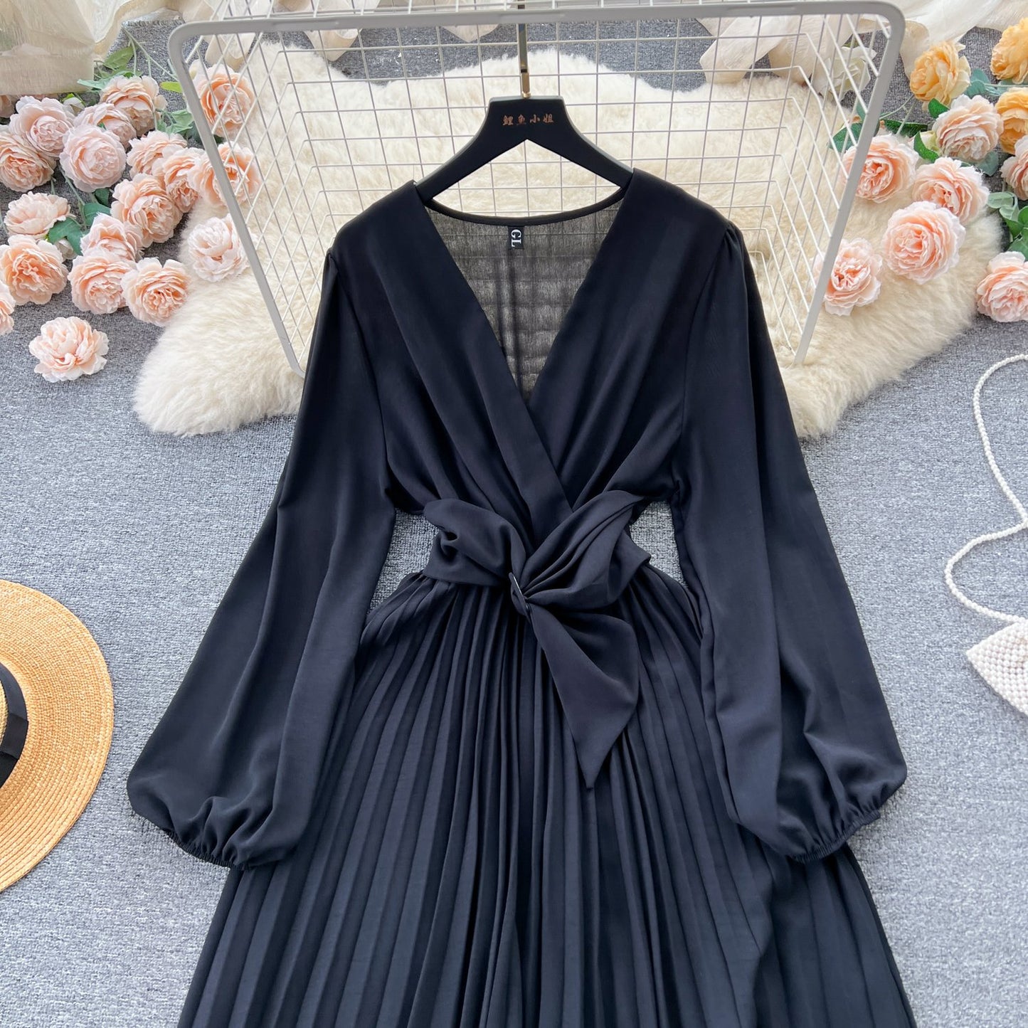 Summer Roman V-neck Tunic Waist Dress Women's Long Lantern Sleeve Empire Lace Dress Red Yellow Purple Black