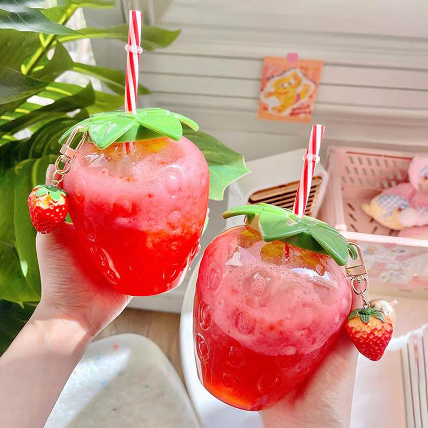 China Supplier Colorful Cute Strawberry Shape Plastic Water Cup With Straw