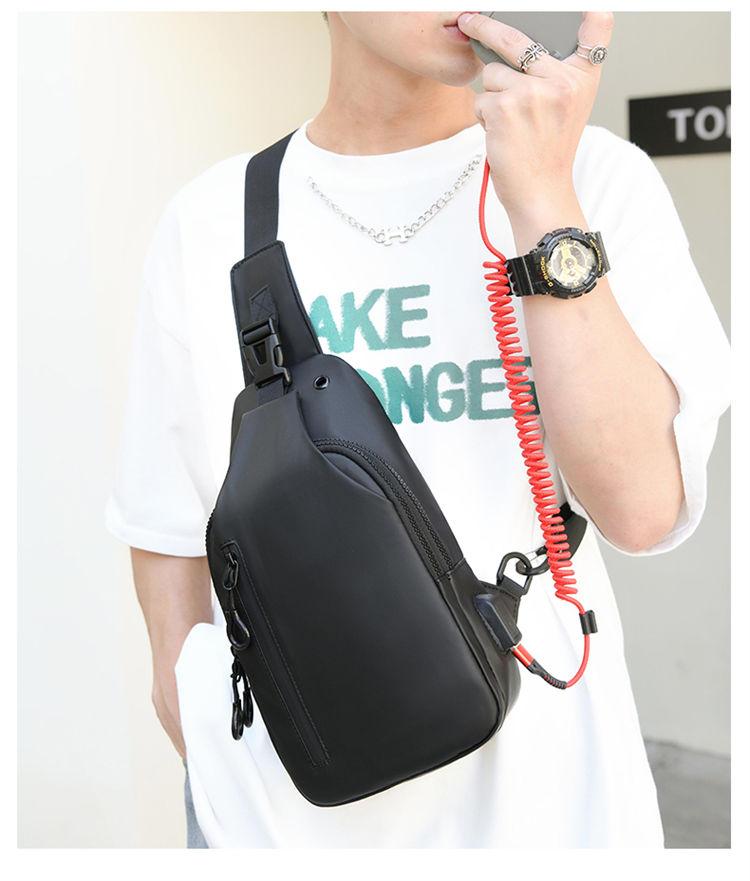 Fashion Outdoor Large Capacity Waterproof USB Charging Port Men Chest Bag Messenger Bag Wholesaler Manufacturer New Design