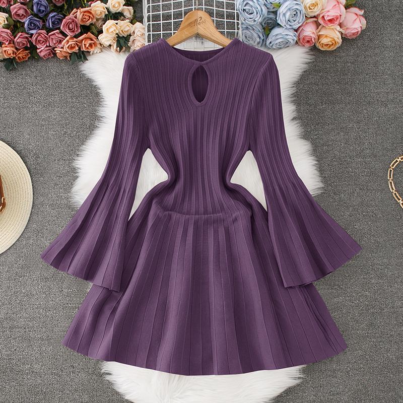 Hepburn Style Women's Long Sleeve Waist Tight Knit Dress Elegant Autumn And Winter French Dress Simple Three-dimensional Pattern