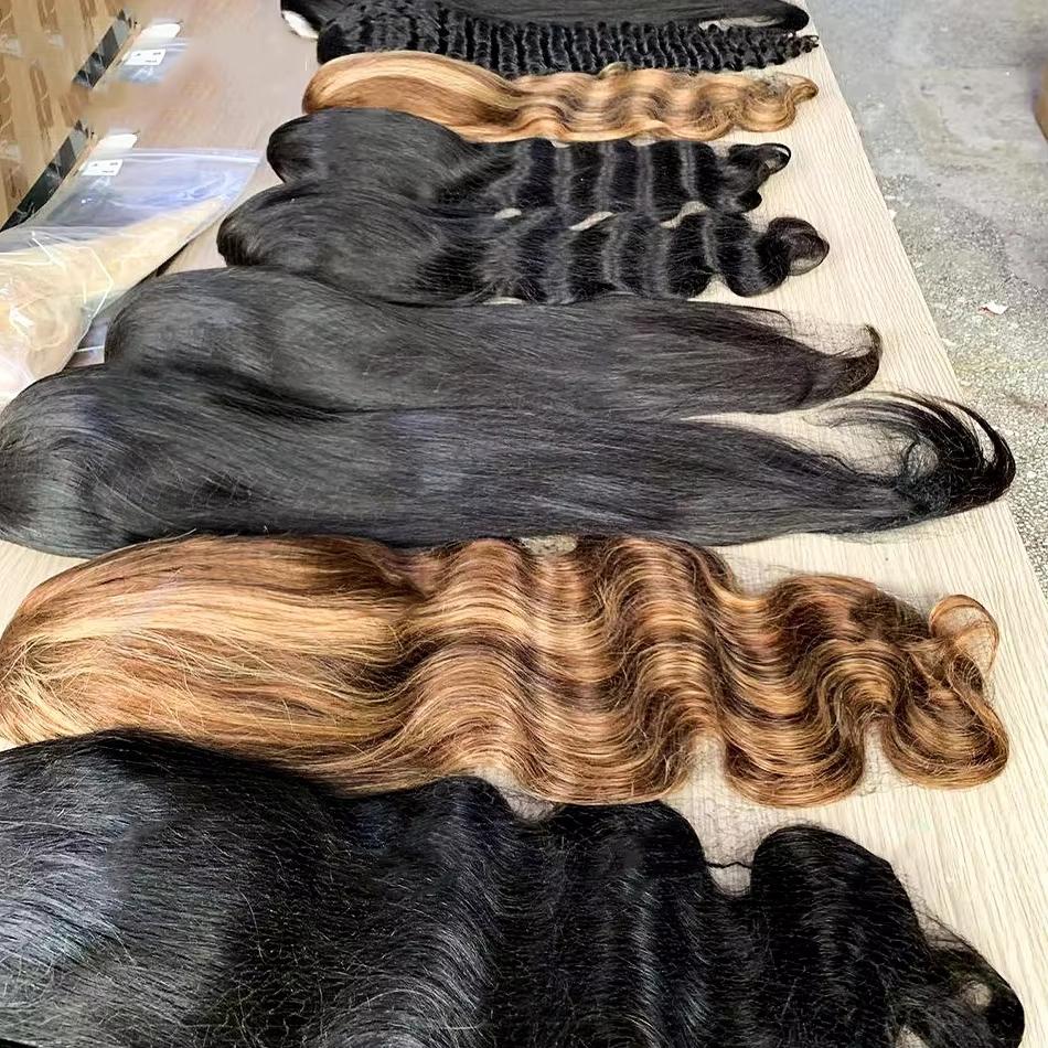 European And American Women Brown Fashion Chemical Fiber Headgear Wavy Long Curly Hair Synthetic Human Hair
