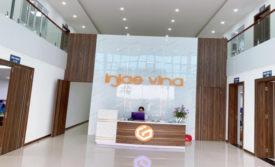 High Quality 100% Polyester Waterproof Golf Hat Moisture Wicking Laser Hole Embroidery Promotional Golf Brand Clothing