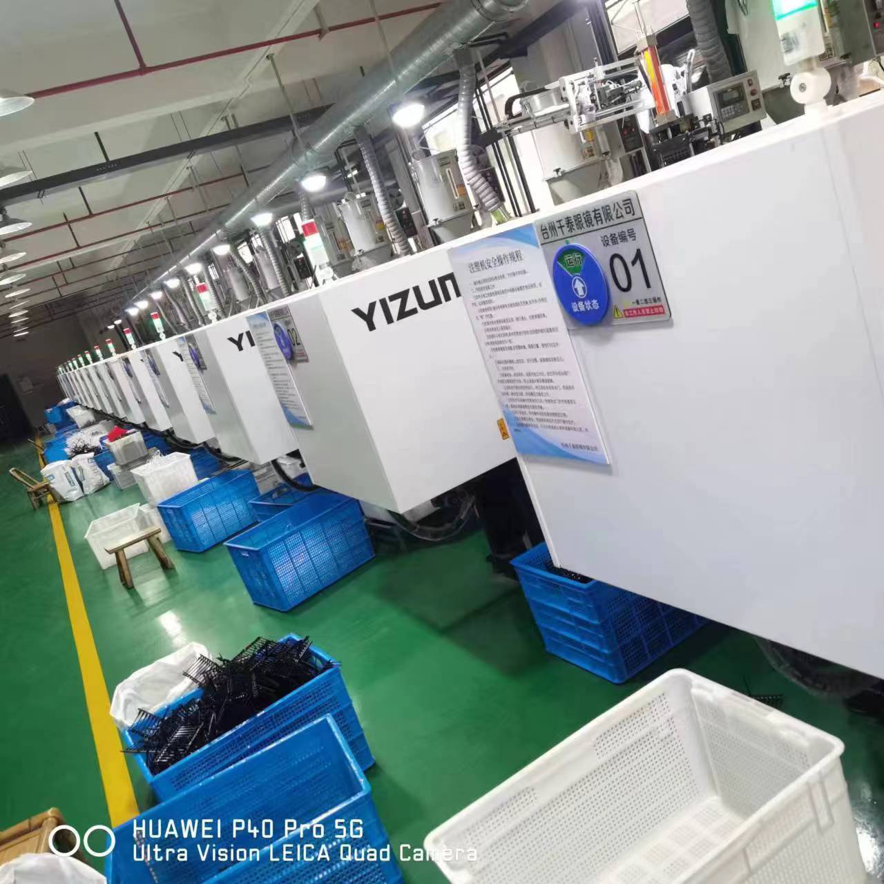 Women's Metal Frame Sunglasses Square Luxury Sunglasses 2023 UV Protection Sunglasses