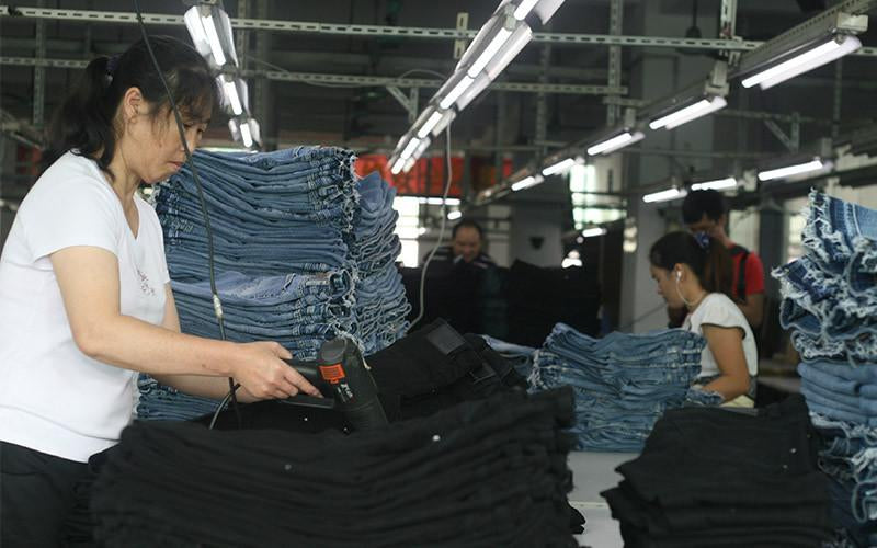 Royal Wolf Denim Manufacturer 2017 European Italian Style Jeans Men Slim Rock Gothic Denim Jeans