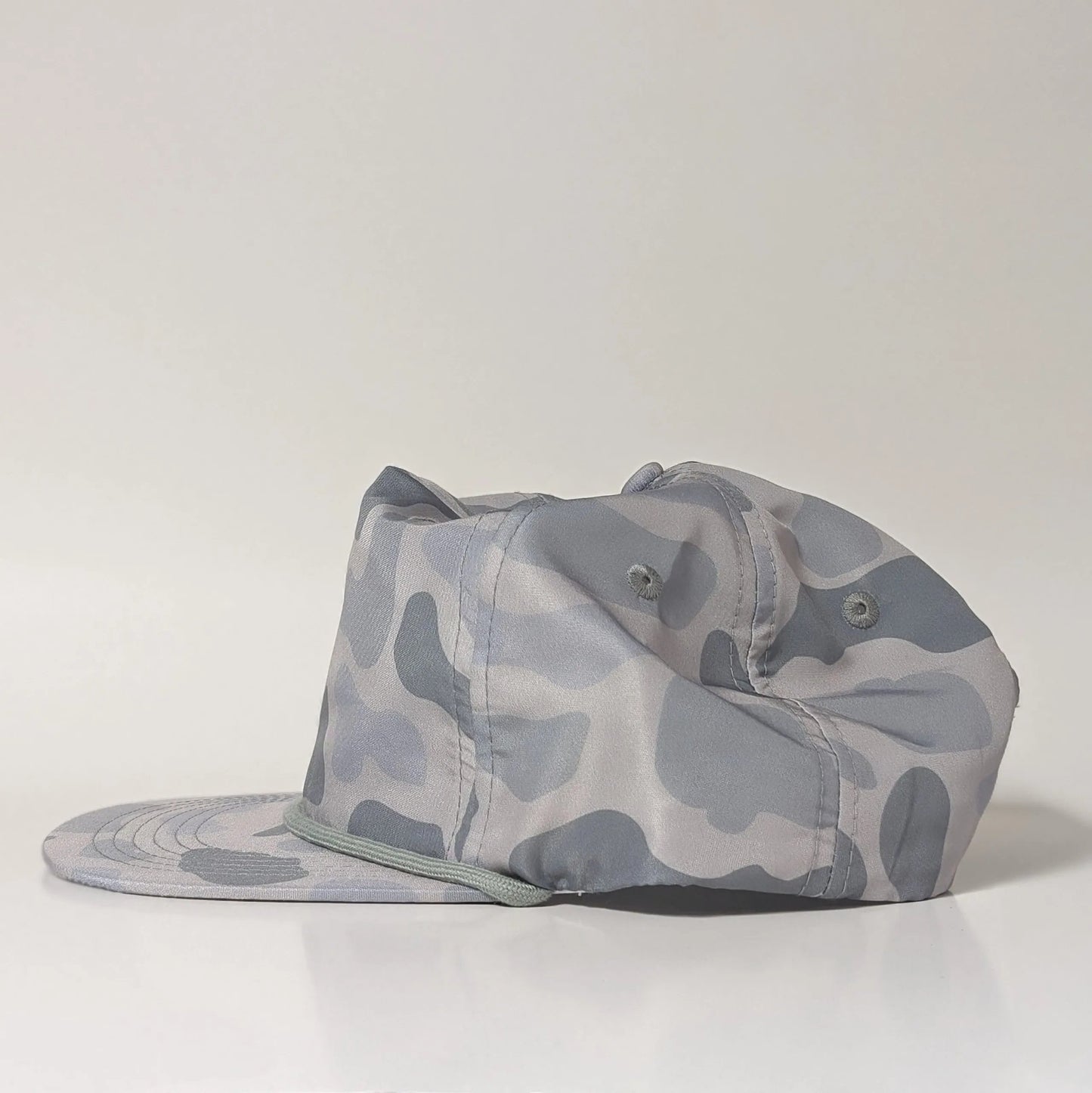 OEM Blank Retro Duck Camouflage Hat Men's Hunting Snapshot Flat Bill Hat Camouflage Trucker Cap Sunshade Hat Rope Snapshot Cap D107