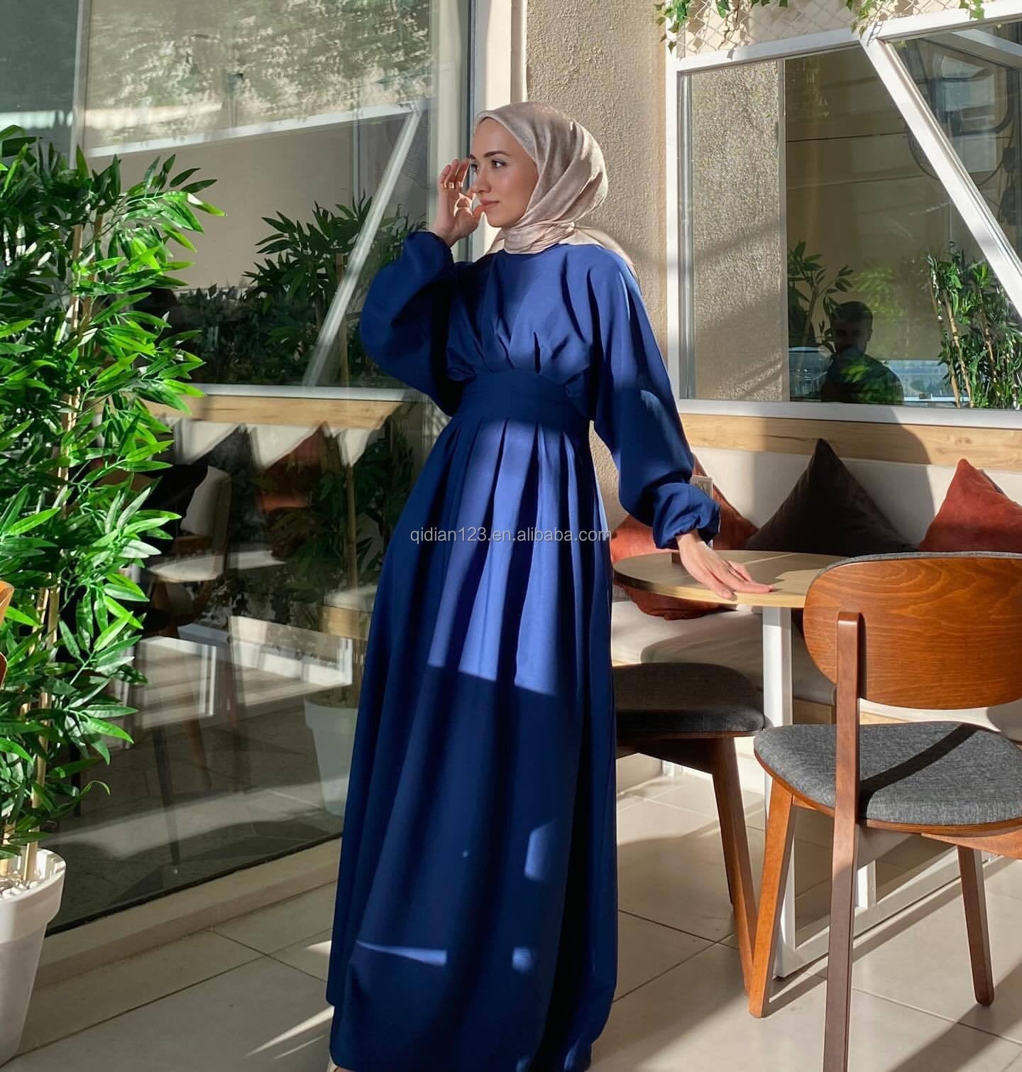 2024 New Wholesale Solid Color Simple Moderate Dress Long Sleeve Islamic Clothing Women's Clothing