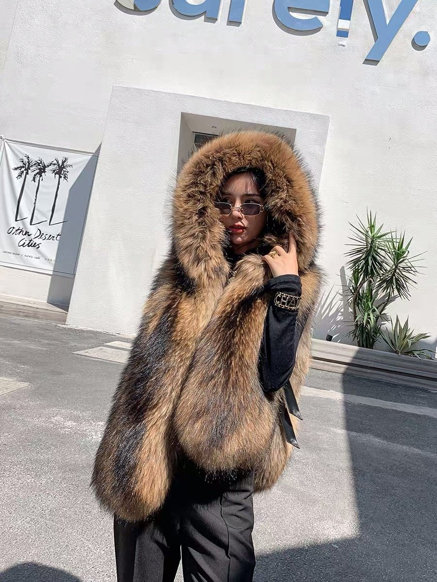 New Custom Women's Leather Grass Sleeveless Jacket With Tail Luxury Hooded Raccoon Fur Vest