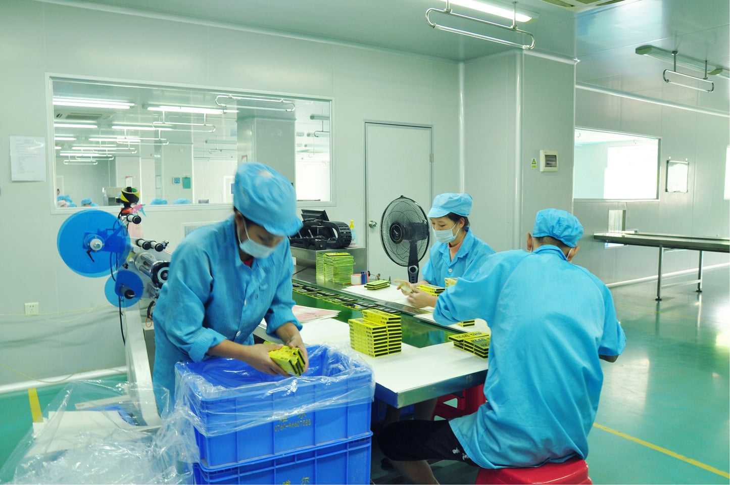 Talc Free High Quality Low Price Waterproof Oil Control Private Label Vegetarian Flour Cosmetic Setting Powder