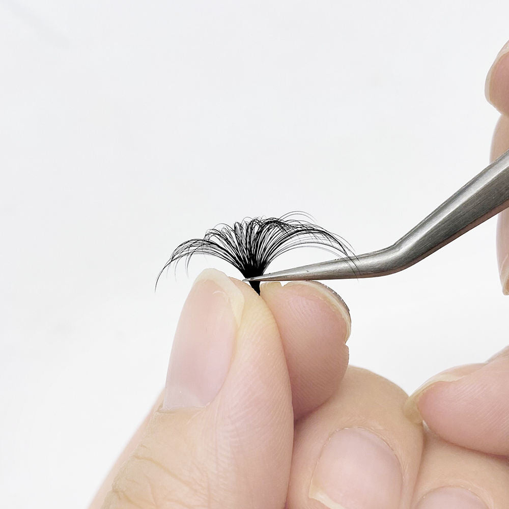 Wholesale Supply Private Logo Matte Black Velvet Mink Eyelash Extension Tray Lashes Roll CC CD DD Dark Black Cashmere Eyelashes