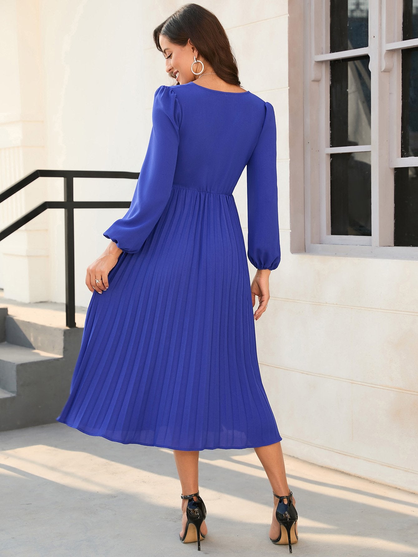 2023 European And American New Women's Long-sleeved Slim-fit Pleated Skirt