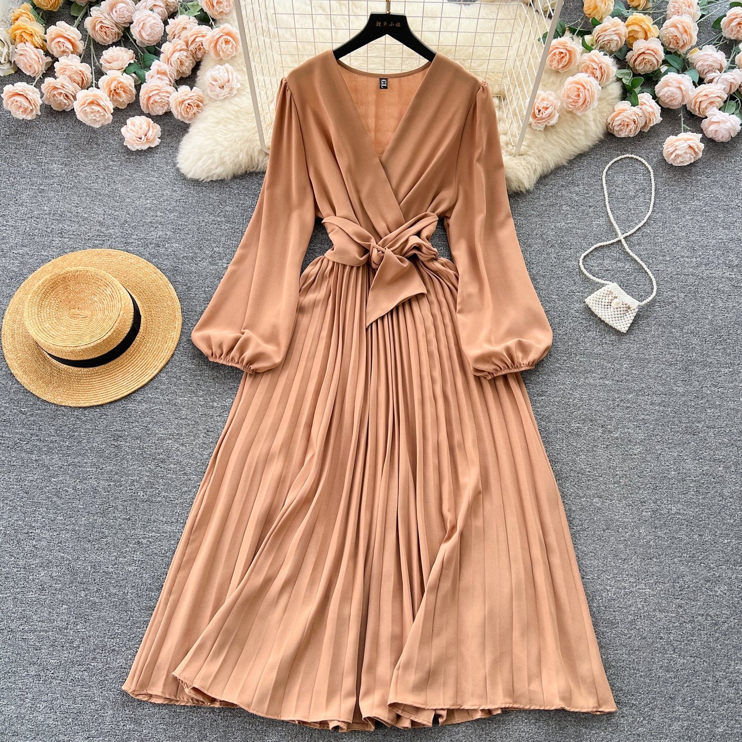 Summer Roman V-neck Tunic Waist Dress Women's Long Lantern Sleeve Empire Lace Dress Red Yellow Purple Black