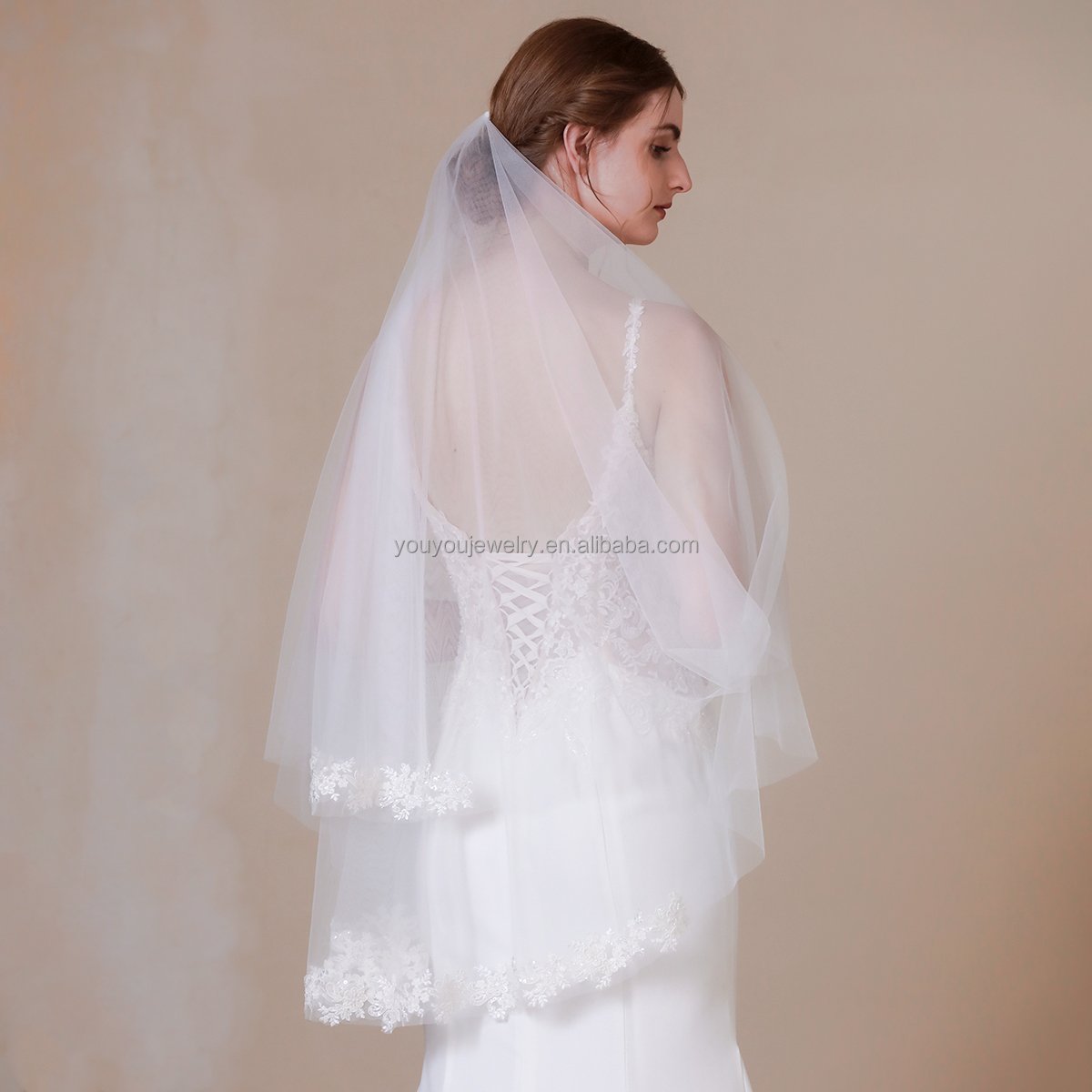 Charming Two-Layer Soft Wedding Accessories White Lace Bridal Tulle Veil With Comb