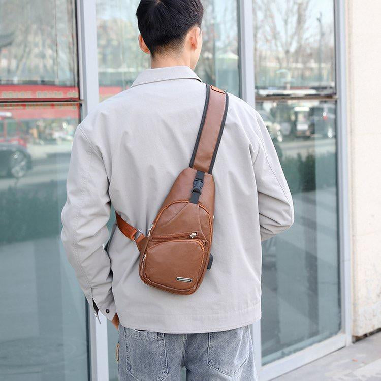 2024 New Men's Leather Chest Bag With Multi-functional USB Fashion Leisure Sports Shoulder Bag Factory Direct -30*15