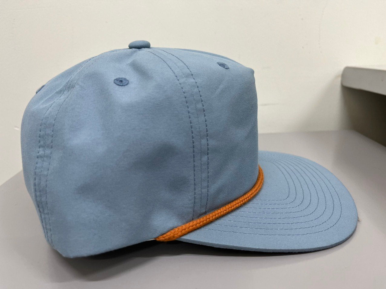Wholesale Blank 256 Flat Eaves Snapshot Cap Custom Logo 5 Panel Sports Cap With Rope OEM Vietnam Headwear Outdoor Cap Cap
