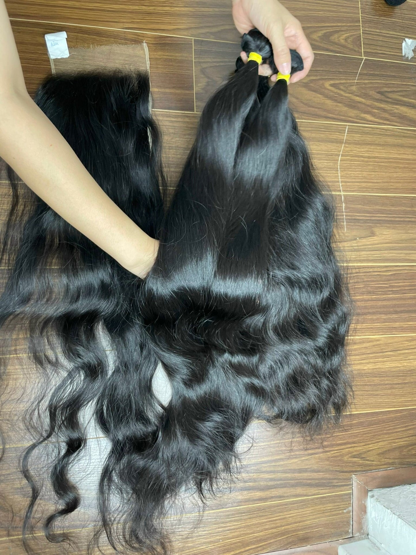 Hot Sale Suit Bundles + Closure Make Wig Natural Wave Texture 100% Vietnam Shippers MH Trust