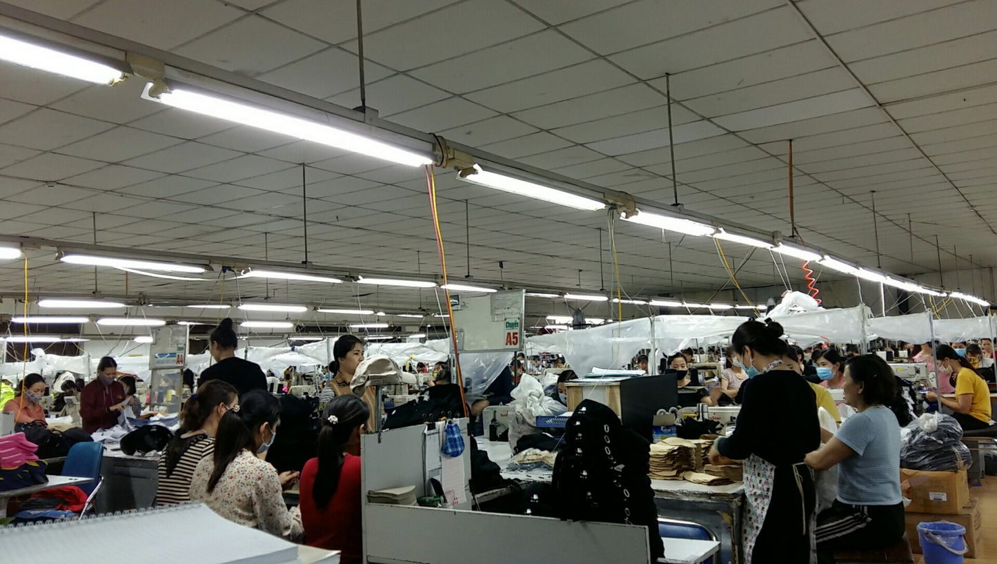 High Quality 100% Polyester Waterproof Golf Hat Moisture Wicking Laser Hole Embroidery Promotional Golf Brand Clothing