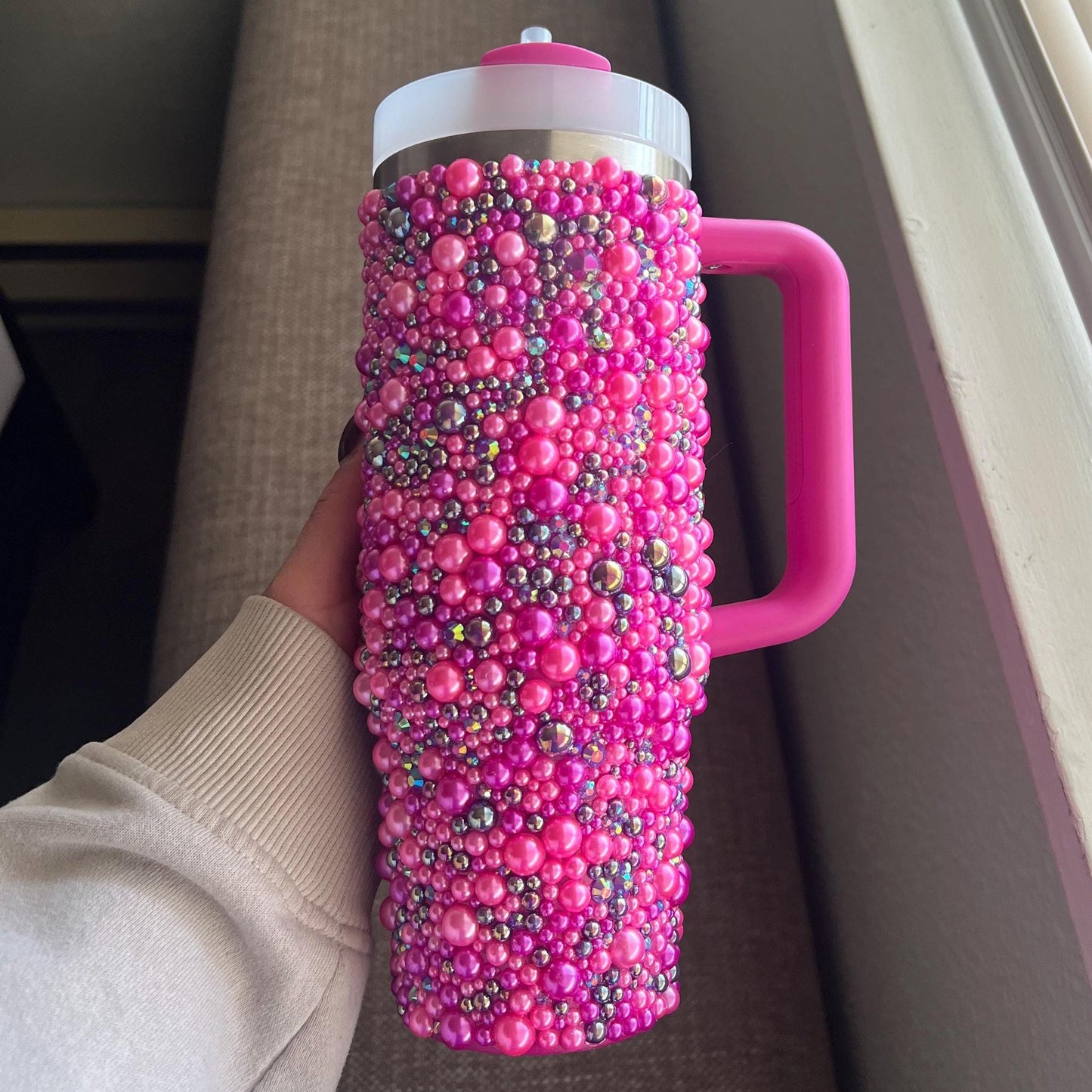 Factory Hot Sale Personal Custom Logo Handmade Pearl 40 Oz Rhinestone Valentine Wine Glass Color Lead-free Pearlescent Mug Mug