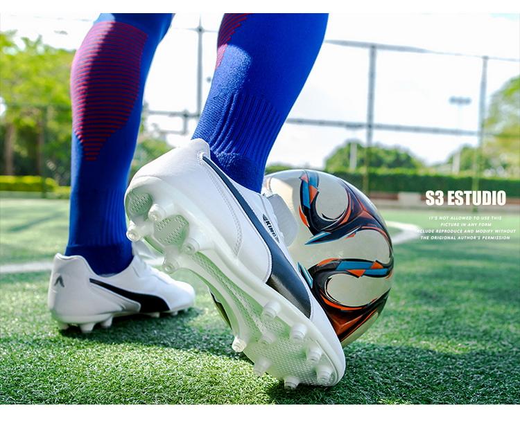 Football Shoes Sneaker Studs Original Comfortable Waterproof Boots Men Football Shoes