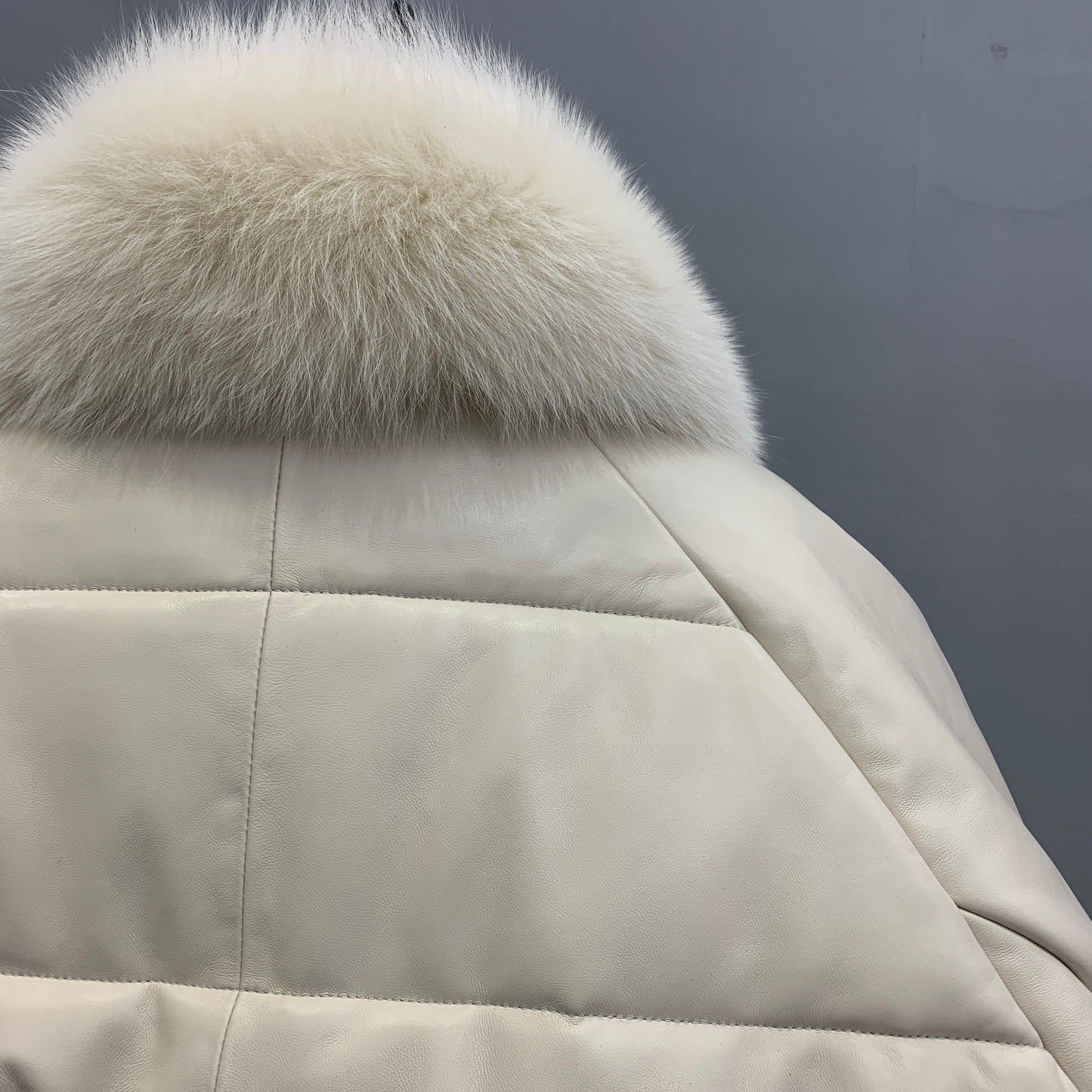 2021 Latest Men's High Custom Bomber Black Real Fox Fur Collar High Grade Duck Down With Black Real Sheepskin Jacket