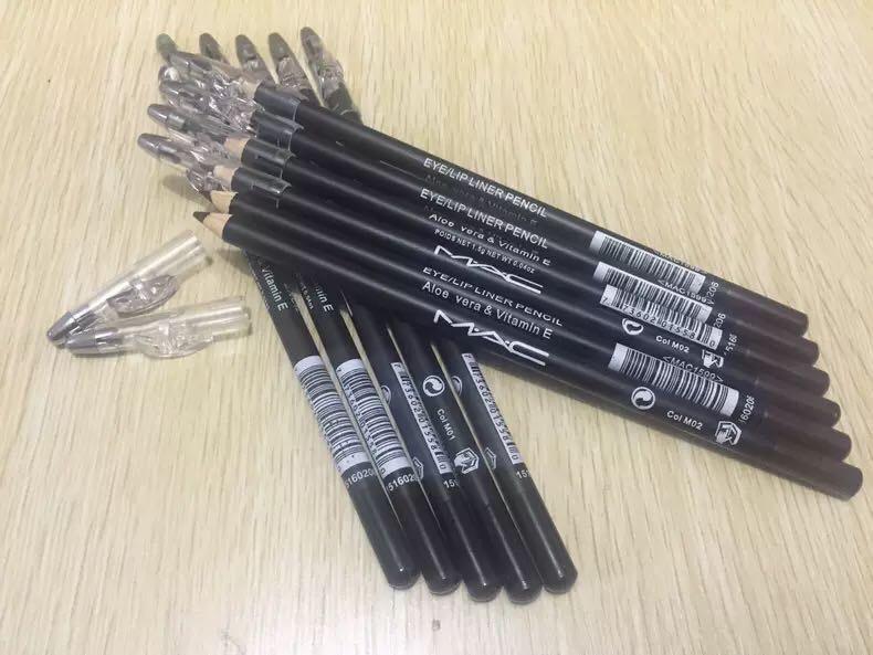 棕色黑色眼线笔眉笔带卷笔刀的眉笔眼线笔易于绘制的木制化妆铅笔