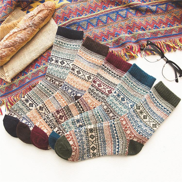 Cmax Wholesale Women's Thick Autumn And Winter Warm Crew Fashion Fashion Breathable Tube Socks