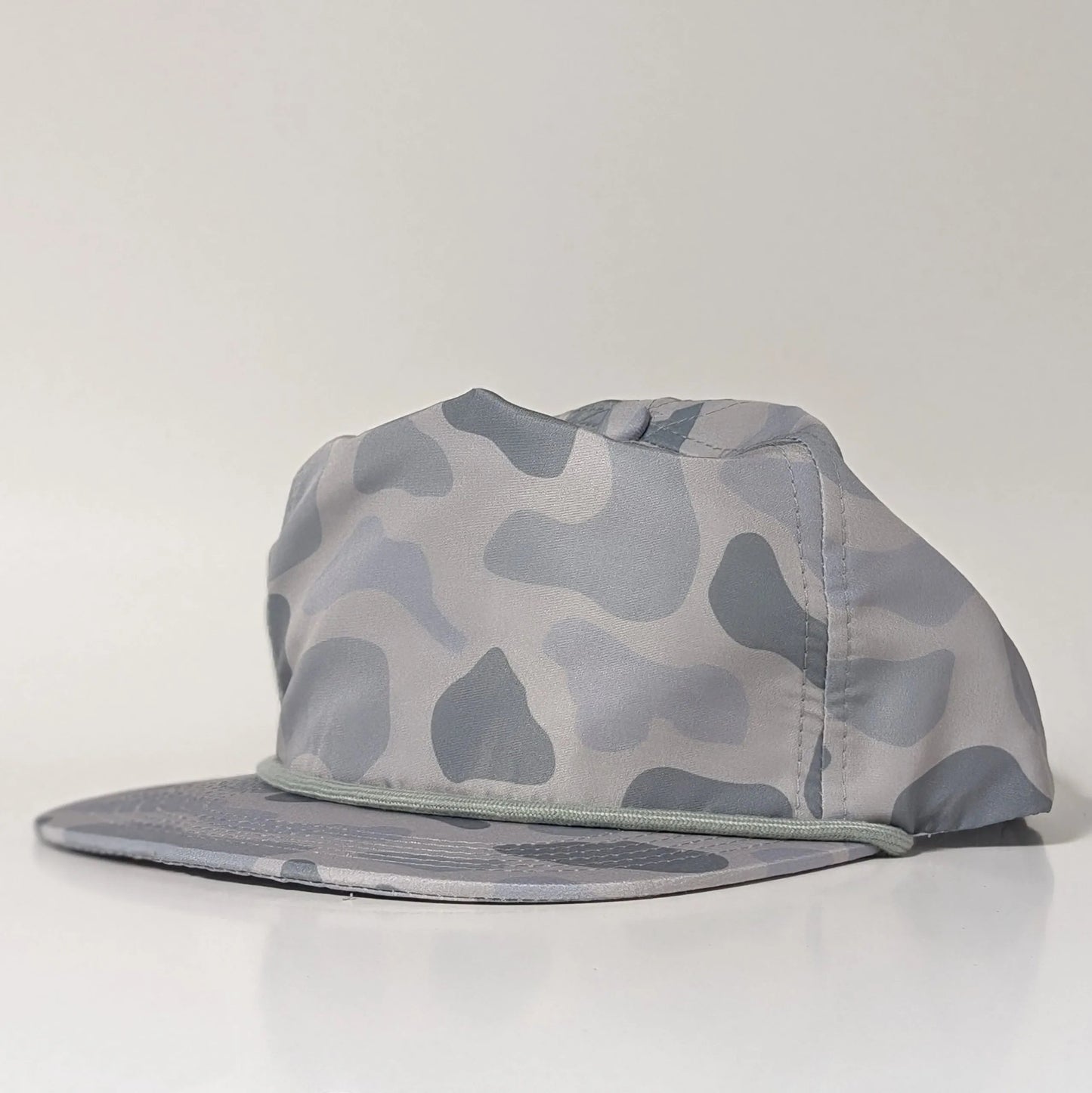 OEM Blank Retro Duck Camouflage Hat Men's Hunting Snapshot Flat Bill Hat Camouflage Trucker Cap Sunshade Hat Rope Snapshot Cap D107