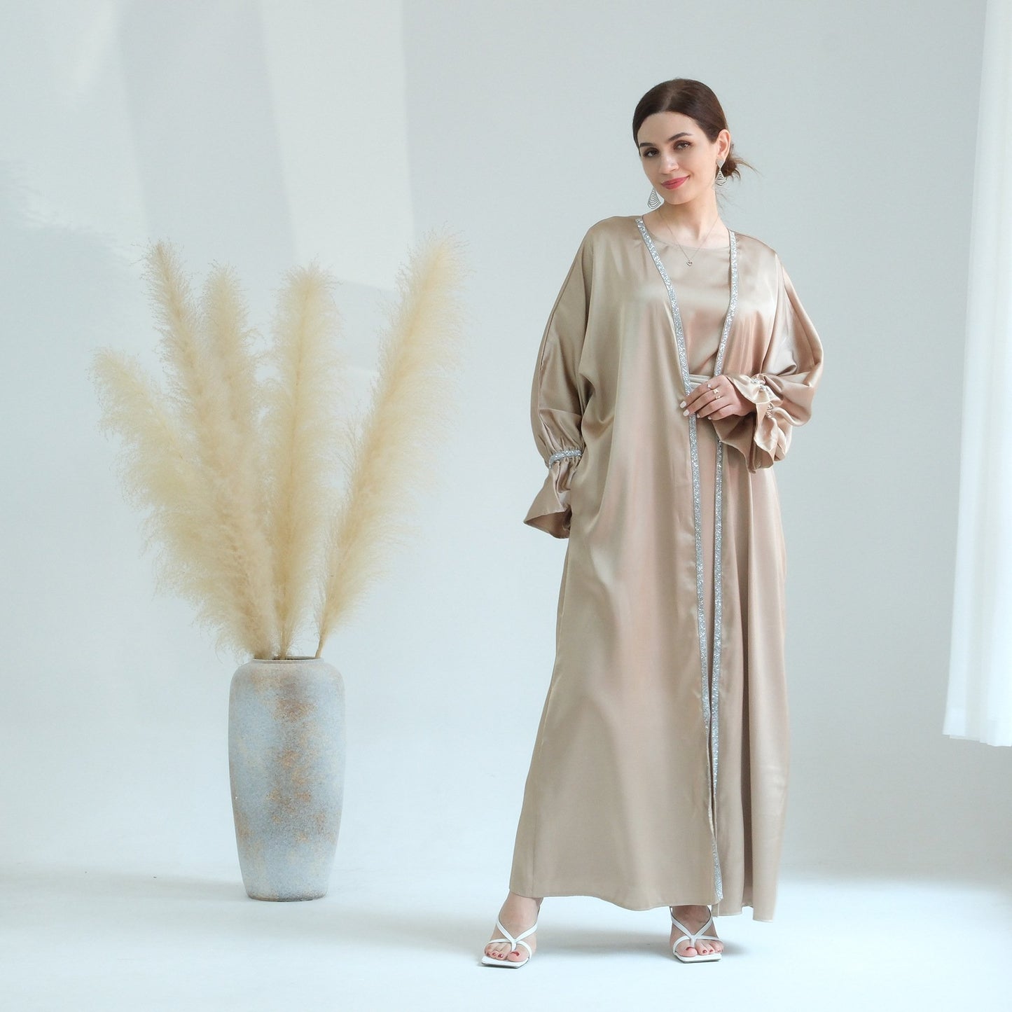 2023 New Design Eid Fitr Dubai Islamic Elegant Luxury Modest Abaya Women Muslim Dress Turkey Slide Dress Diamond Satin Silk