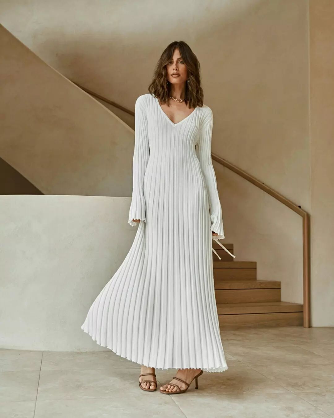 Wholesale 2024 New Knitted Women's Suit Long Sleeve Sweater Dress Style Wool Skirt Loose Knitted Girl Interior