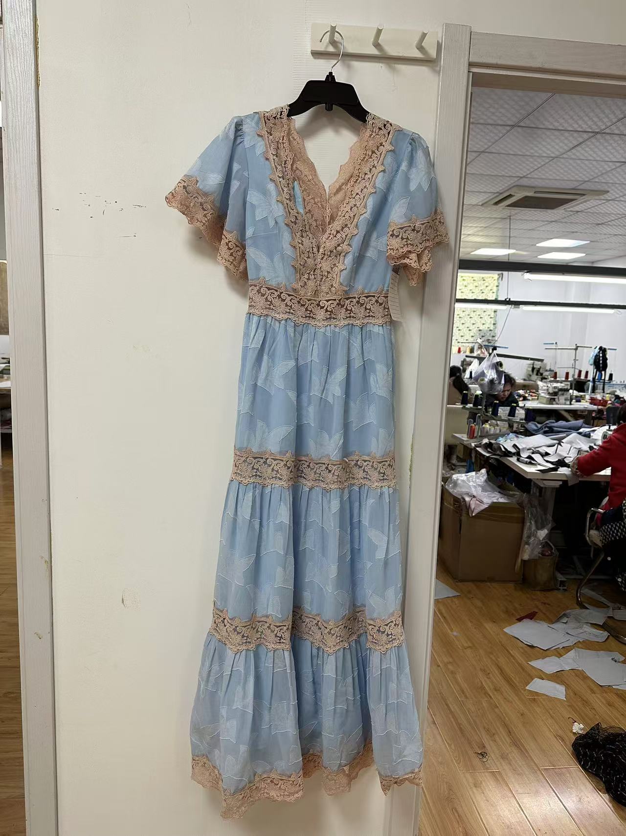 Wholesale Clothing Fashion Women's Factory Discount Assorted Bulk Clothing Shipping Store Big Bag Women Top Dress