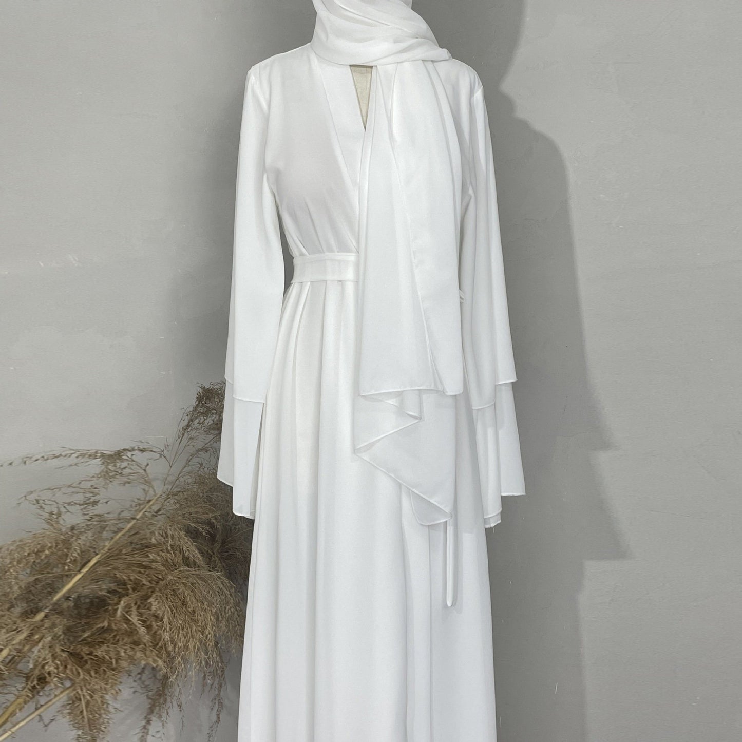 Wholesale Turkish Elegant Eid Women Muslim Dress Two Layer Chiffon Moderate Muslim Dress With Hjiab Kimono Open Dubai Abaya Suit