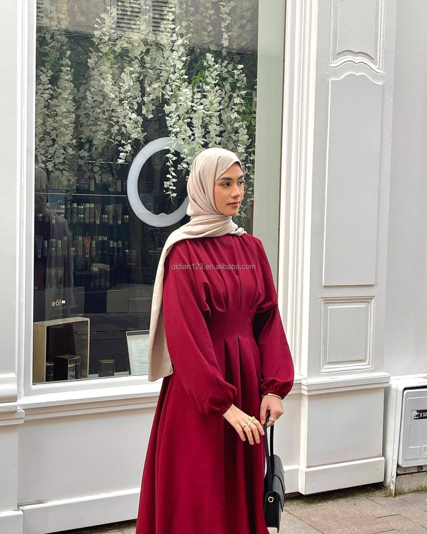 2024 New Wholesale Solid Color Simple Moderate Dress Long Sleeve Islamic Clothing Women's Clothing