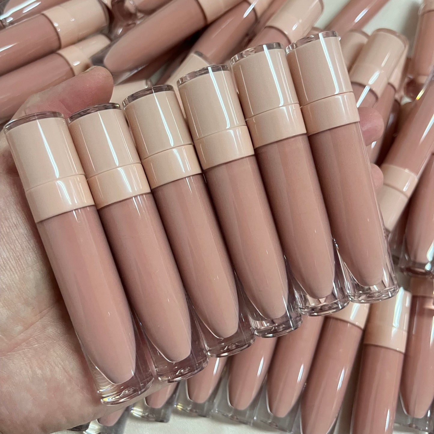 Custom Plump Gloss Lip Gloss Nude Brown Lip Gloss Transparent Glitter Lip Gloss Private Label