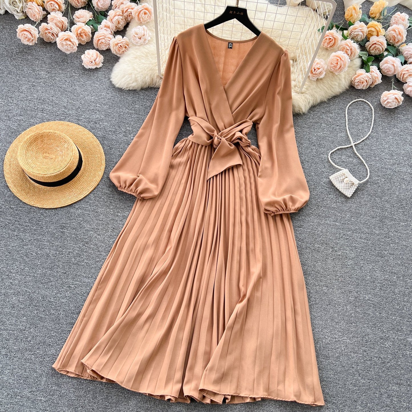 Summer Roman V-neck Tunic Waist Dress Women's Long Lantern Sleeve Empire Lace Dress Red Yellow Purple Black