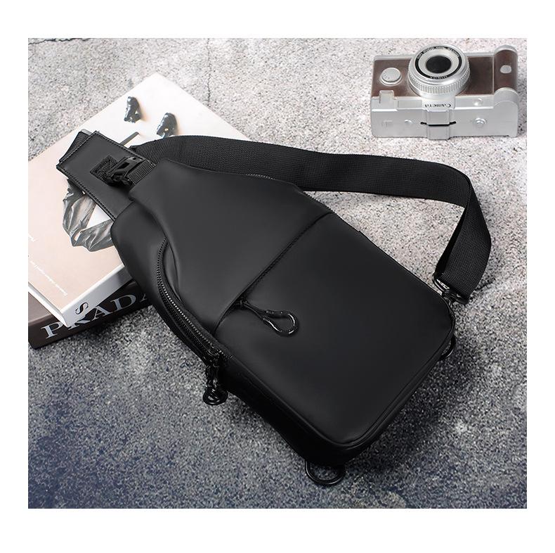 Casual Fashion Multifunctional Chest Bag Shoulder Bag Waterproof Chest Crossbody Bag With USB For Young Men