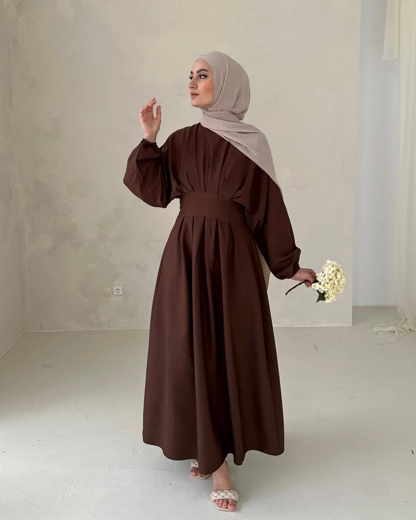 2024 New Wholesale Solid Color Simple Moderate Dress Long Sleeve Islamic Clothing Women's Clothing