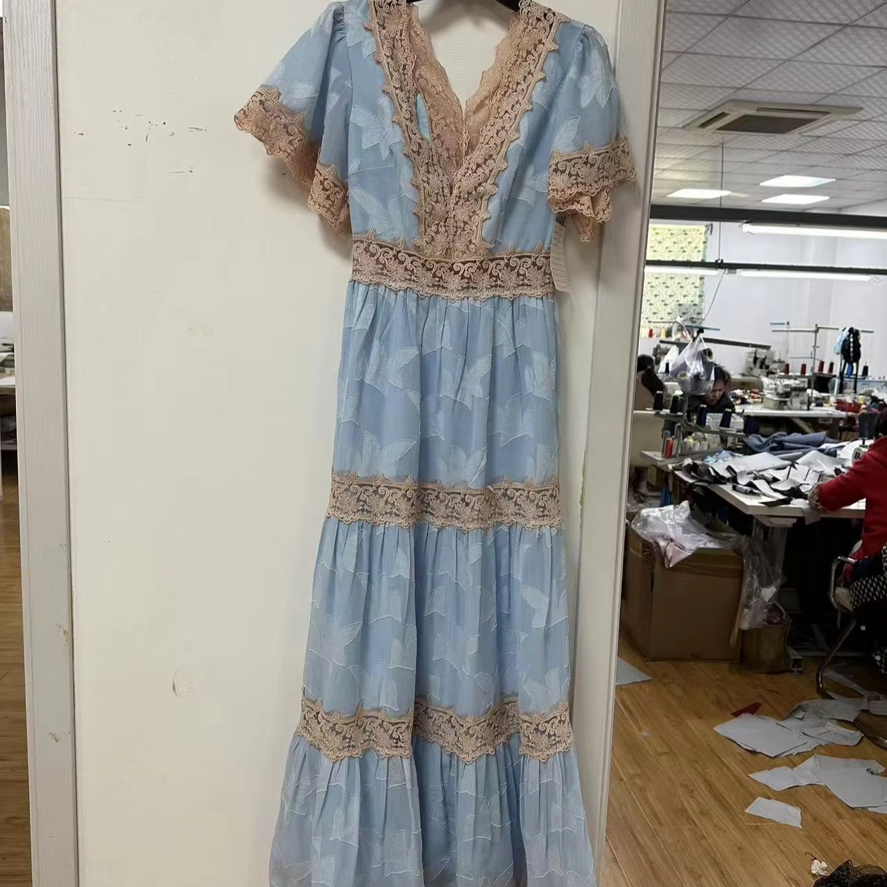 Wholesale Clothing Fashion Women's Factory Discount Assorted Bulk Clothing Shipping Store Big Bag Women Top Dress