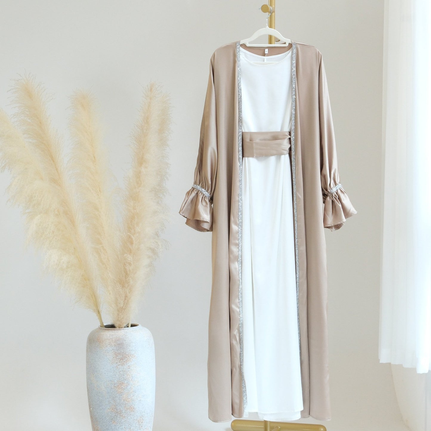 2023 New Design Eid Fitr Dubai Islamic Elegant Luxury Modest Abaya Women Muslim Dress Turkey Slide Dress Diamond Satin Silk