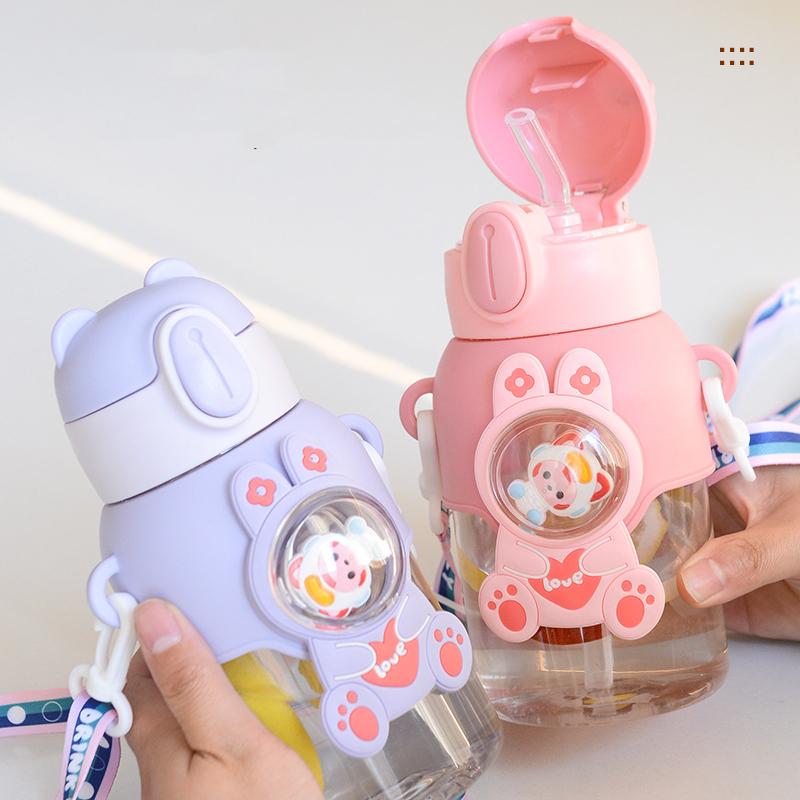 Children's Water Cup Drop-proof Suction Tube Cup Boys And Girls School Kindergarten Baby Bear Water Bottle Plastic Water Drinker Children's Cup