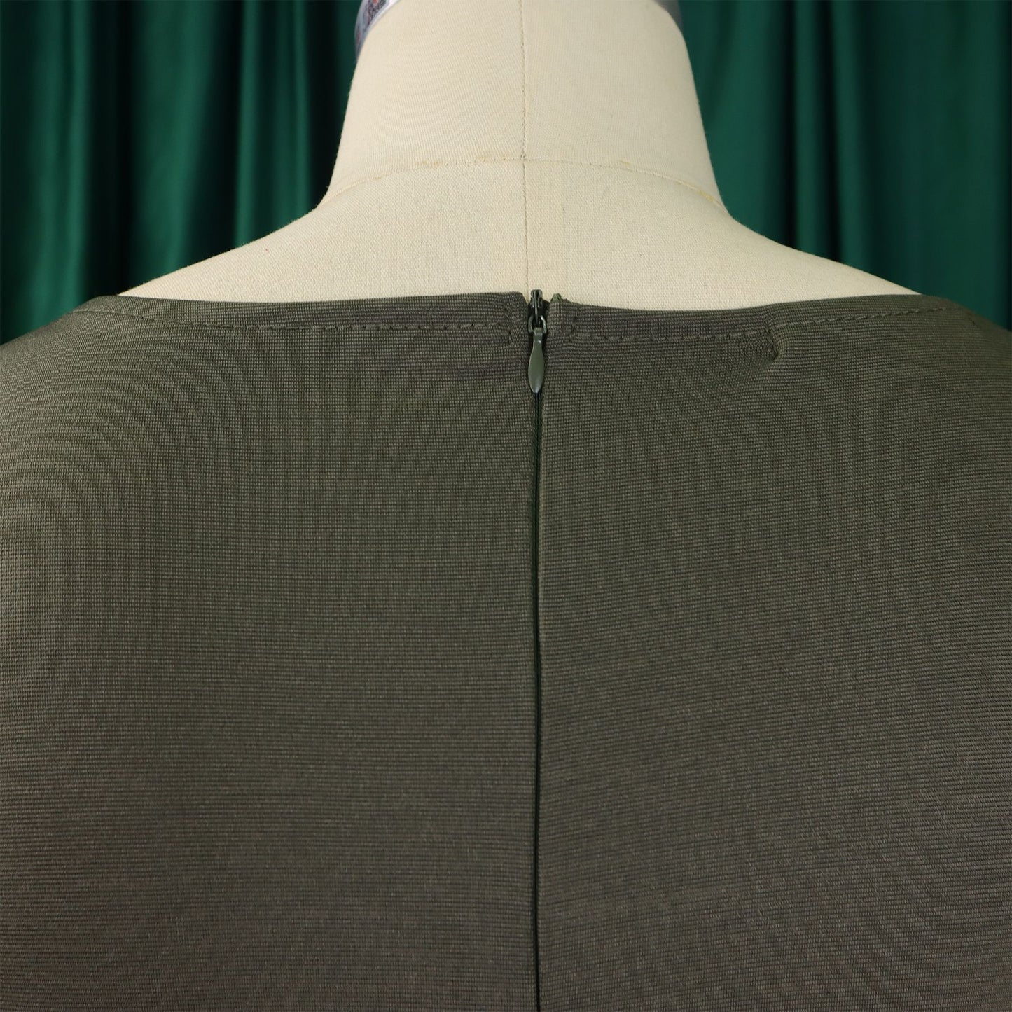 New Women's Elegant Women's O-Collar Pleated Fashion OL Tongle Pencil Skirt Office Dress