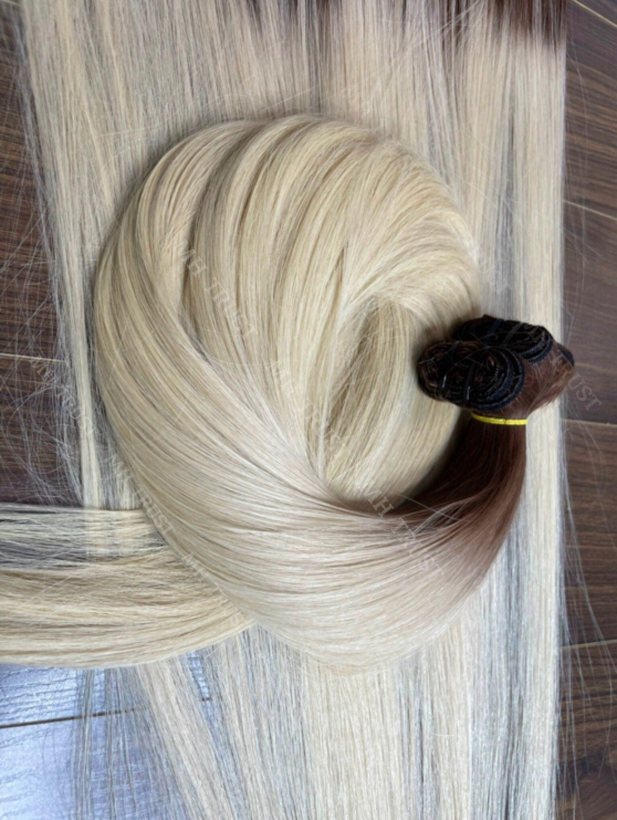 MH Trust Hot Selling Suit 3 Bundles + Front HD Lace Ombre Color Make Wig Bone Straight Twig 100% Vietnamese Shifper