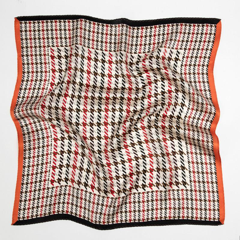100% 丝巾印花服务设计师foulard socie女士方形定制丝巾带标志100% silk scarf printing service designer fould socie ladies square custom silk scarf with logo