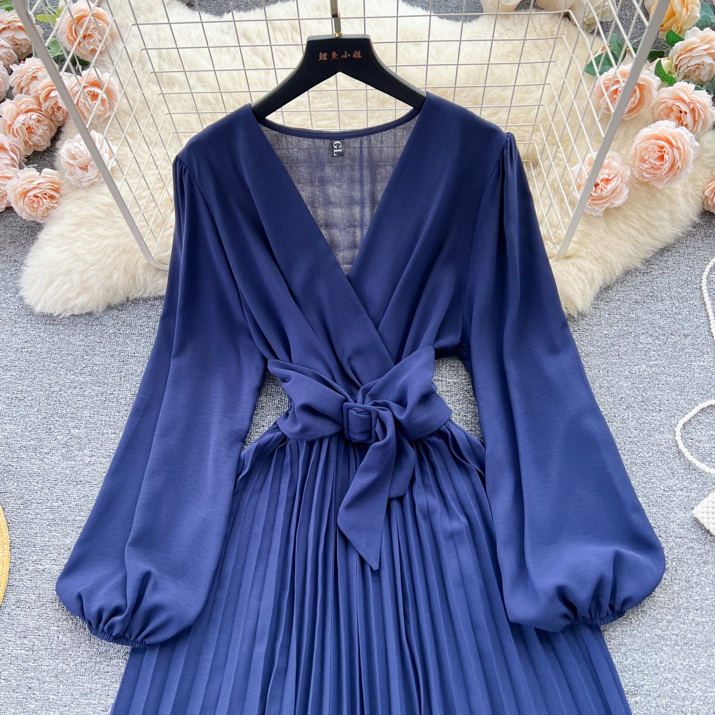 Summer Roman V-neck Tunic Waist Dress Women's Long Lantern Sleeve Empire Lace Dress Red Yellow Purple Black