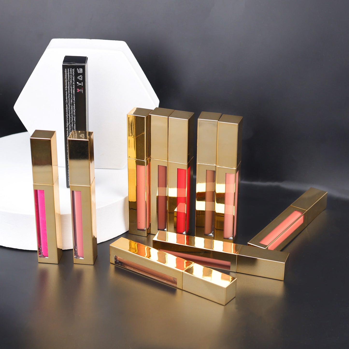 Wholesale Waterproof Gloss Lip Gloss Private Label Transparent Matte Glitter Vegetarian Gloss Lip Gloss