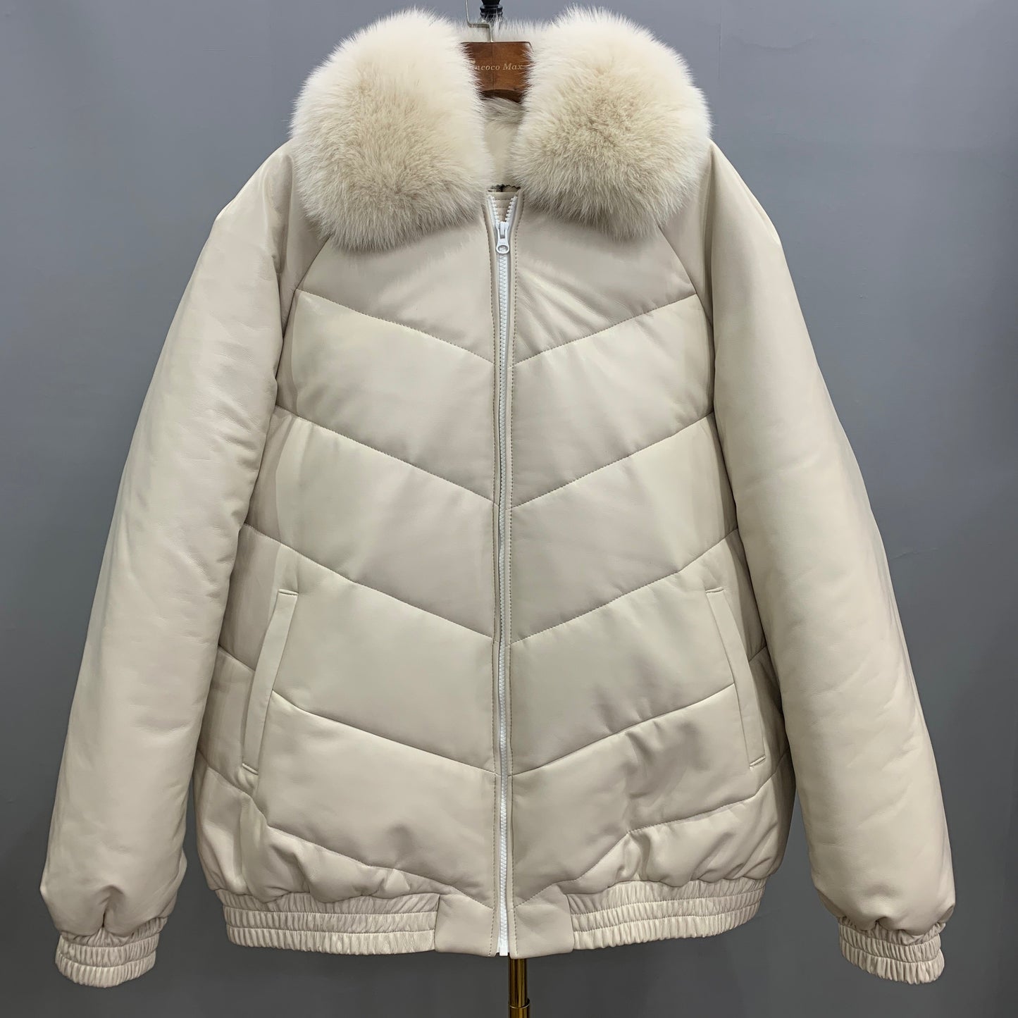 2021 Latest Men's High Custom Bomber Black Real Fox Fur Collar High Grade Duck Down With Black Real Sheepskin Jacket