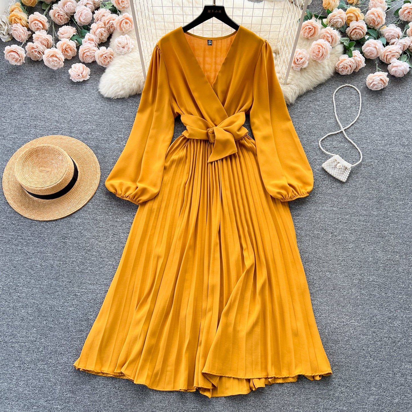 Summer Roman V-neck Tunic Waist Dress Women's Long Lantern Sleeve Empire Lace Dress Red Yellow Purple Black