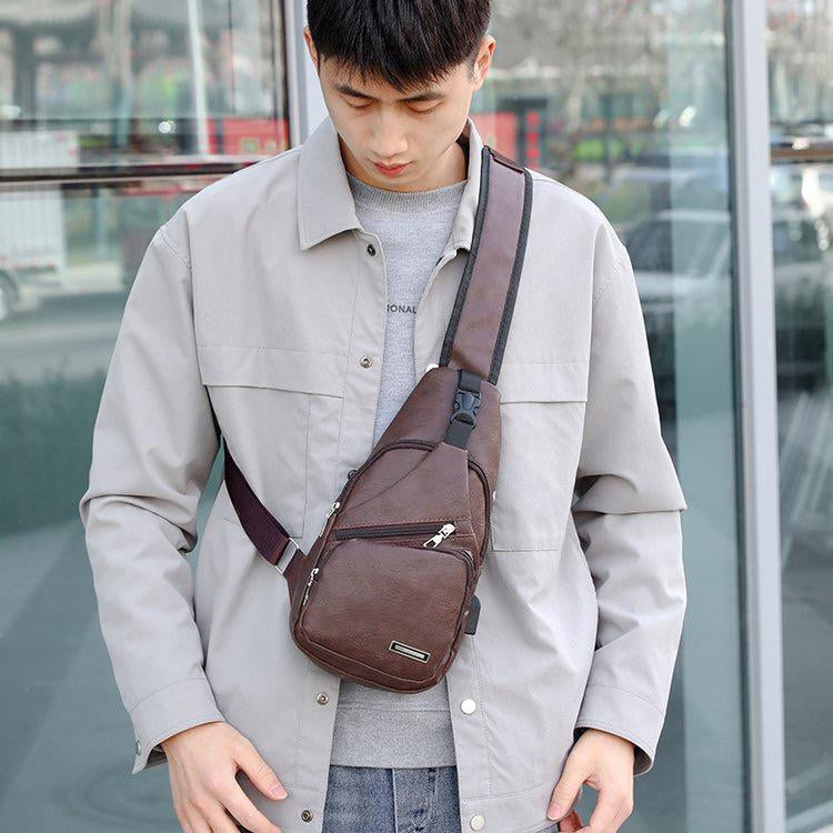 2024 New Men's Leather Chest Bag With Multi-functional USB Fashion Leisure Sports Shoulder Bag Factory Direct -30*15