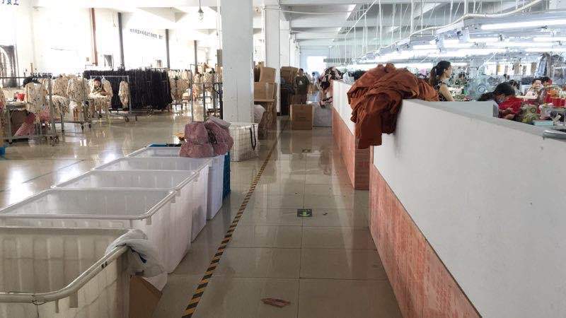 Wholesale Clothing Fashion Women's Factory Discount Assorted Bulk Clothing Shipping Store Big Bag Women Top Dress