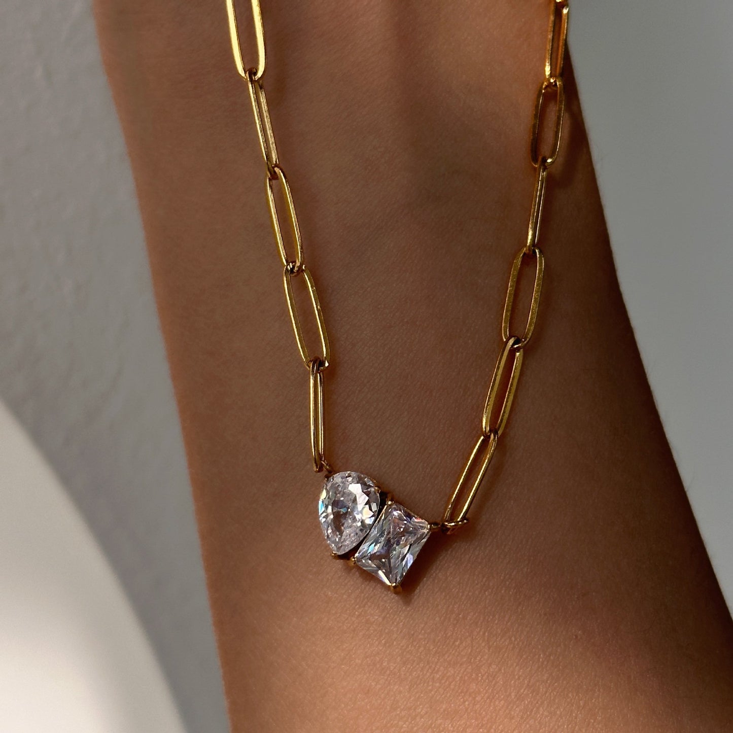 Fashion 18k Gold Plated Triangle Diamond Rectangular Drop Chain Ring Zirconia Pendant Stainless Steel Chain Necklace YF4029