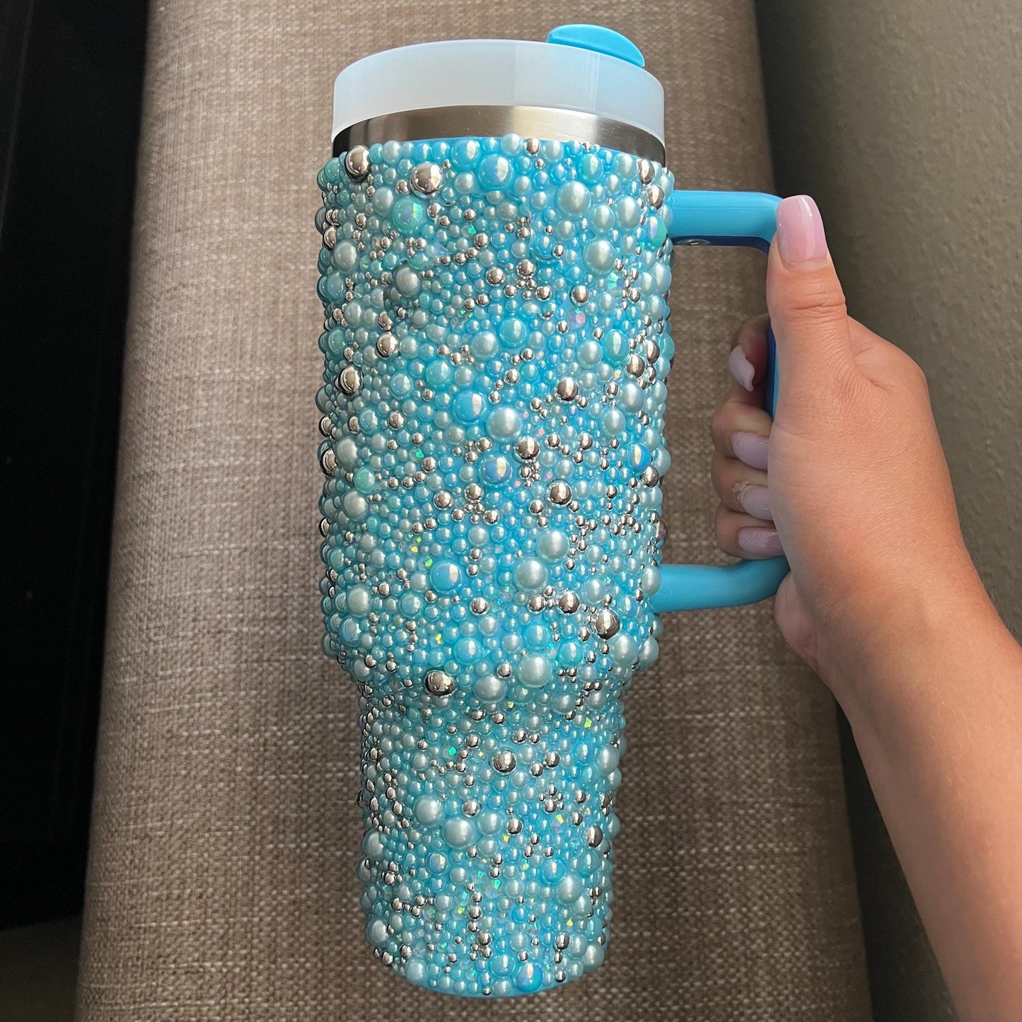 Factory Hot Sale Personal Custom Logo Handmade Pearl 40 Oz Rhinestone Valentine Wine Glass Color Lead-free Pearlescent Mug Mug